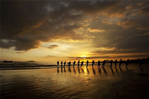 装修房子有要求什么时间装修完吗（装修房子要求是什么时间）